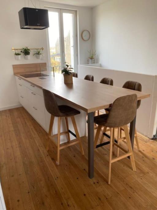 Maison De Ville Avec Terrasse Lion-sur-Mer Luaran gambar